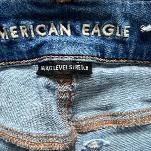 American Eagle artist crop jeans. Size 4 short women - Picture 4 of 9